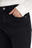 Comfort Mom Yüksek Bel Bilek Boy Jean Pantolon