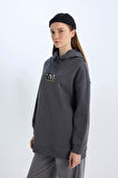 DeFacto Regular Fit Kapüşonlu Baskılı İçi Yumuşak Tüylü Kalın Sweatshirt Tunik E0317AX24WNAR15