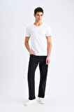 DeFacto Slim Fit Dar Kesim V Yaka Basic Düz Kısa Kollu %100 Pamuk Tişört M7668AZ25SPWT34