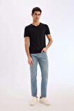 DeFacto Slim Fit Dar Kesim V Yaka Basic Düz Kısa Kollu %100 Pamuk Tişört M7668AZ25SPBK81