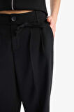 Afra x Defacto Wide Leg Kumaş Pantolon Üç Cepli Normal Bel Standart Boy