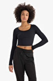 DeFactoFit Cropped Fit Bisiklet Yaka Sporcu Uzun Kollu Tişört E7282AX24WNBK81