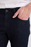DeFacto Pedro Slim Fit Dar Kalıp Normal Bel Dar Paça Jean Pantolon E8853AX24WNNM34