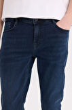 DeFacto Carlo Skinny Fit Ekstra Dar Kalıp Normal Bel Ekstra Dar Paça Jean Pantolon B3620AX25SPNM83