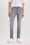 DeFacto Pedro Slim Fit Dar Kalıp Normal Bel Dar Paça Jean Pantolon D9782AX25SPNM18