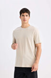 DeFacto New Regular Fit Bisiklet Yaka Basic Düz %100 Pamuk Kısa Kollu Tişört V7699AZ25SPBG170