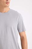 DeFacto New Regular Fit Bisiklet Yaka Basic Düz %100 Pamuk Kısa Kollu Tişört V7699AZ25SPGR89