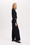 DeFacto Wide Leg Geniş Bol Paça Esnek Belli Basic Düz Bürümcük Pantolon D6300AX24AUBK81