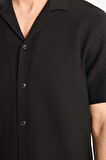 DeFacto Relax Fit Yazlık Apaş Yaka Pamuklu Kısa Kollu Siyah Gömlek B4130AX25SPBK81
