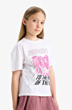 DeFacto Kız Çocuk Bratz Relax Fit Bisiklet Yaka Kısa Kollu Tişört E6575A825HSWT34