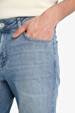 DeFacto Pedro Slim Fit Dar Kalıp Normal Bel Dar Paça Jean Pantolon E9305AX25SPNM28