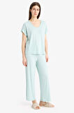 DeFacto Pijama Takımı Viskon Kısa Kollu Üst Esnek Belli Uzun Altı-Fall in Love E0264AX25SPGN1169