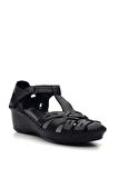 VENÜS 22793083 DOLGU TOPUK YANLARI AÇIK DERİ KADIN SANDALET