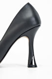 Tamer Tanca Kadın Vegan Siyah Stiletto Ayakkabı 909 9000 BN AYK SK23/24 SIYAH