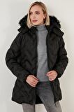 Lela Bayan Mont 5760082