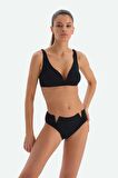 Siyah Üçgen Geniş V Tel Tel Bikini Üst