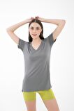 Boel V Yaka Kısa Kollu Yandan Yırtmaçlı T-Shirt