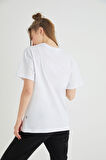 Lisanslı Baskılı Basic Beyaz T-shirt Relaxed