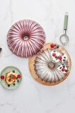 Karaca Cake Pro Dilimli Pembe Döküm Kek Kalıbı