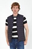 Erkek Regular Fit Bomber Yaka Cepli Kapitone Scuba Kumaş Fermuar Detaylı İnce Yelek