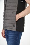 Erkek Regular Fit Bomber Yaka Cepli Kapitone Scuba Kumaş Fermuar Detaylı İnce Yelek