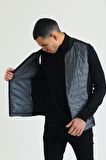 Erkek Regular Fit Bomber Yaka Cepli Kapitone Scuba Kumaş Fermuar Detaylı İnce Yelek