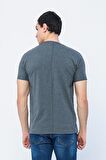 Erkek Regular Fit Bisiklet Yaka Dar Kollu Önden Dikiş Detaylı %100 Pamuk Kısa Kollu T-Shirt