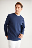 Erkek Lacivert Slim Fit Dar Kesim Bisiklet Yaka Yumuşak Tuşeli Sweatshirt