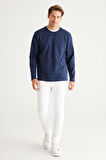 Erkek Lacivert Slim Fit Dar Kesim Bisiklet Yaka Yumuşak Tuşeli Sweatshirt
