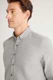 Slim Fit Dar Kesim Klasik Yaka Organik Pamuk Karışımlı Gömlek
