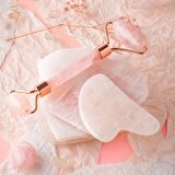 Pembe Kuvars Taşı Masaj Takımı - Roller ve Gua Sha Kalpli Set