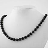 Nuummite 8 mm Düğümlü Doğal Taş Kolye