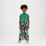 Kız Çocuk Arkası Pencere Detaylı T-Shirt Yeşil