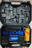 CMC TOOLS ARAÇ HAVA KOMPRESÖRÜ ÇİFT PİSTONLU 12 V CMC6865