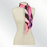 GEOMETRİK DESENLİ TWİLL PEMBE İPEK EŞARP
