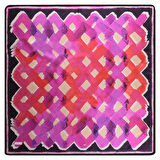 DESENLİ GEOMETRİK MOR TWİLL İPEK EŞARP