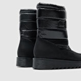 Kadın Kar Botu [051813]