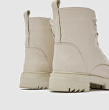 Kadın Casual Bot [60000]