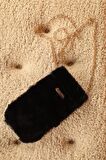 OLLEVRA Peluş Kadın Çıtçıtlı Çapraz Zincirli Omuz Telefon Çantası Siyah
