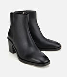 Kadın Deri Siyah Bilekte Topuklu Bot