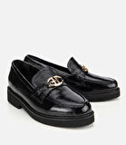 Kadın Rugan Deri Siyah Tokalı Klasik Loafer