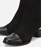 Kadın Süet Deri Siyah Gold Detaylı Bilekte Topuklu Bot