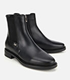 Kadın Deri Siyah Lastik Detaylı Bilekte Düz Bot