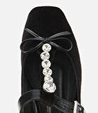 Kadın Siyah Kadife Taşlı Fiyonk Detaylı Babet