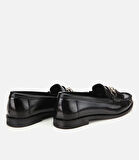 Kadın Rugan Siyah Püsküllü Klasik Loafer
