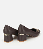 Kadın Kahverengi Gold Tokalı Kalın Topuklu Ayakkabı