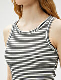 Crop Atlet Halter Yaka Dar Kesim 