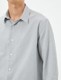 Basic Gömlek Klasik Yaka Minimal Desenli Düğmeli Non Iron