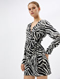 Zebra Desenli Elbise Mini Anvelop Uzun Kollu V Yaka