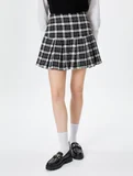 Tüvit Pileli Mini Etek Slim Fit
